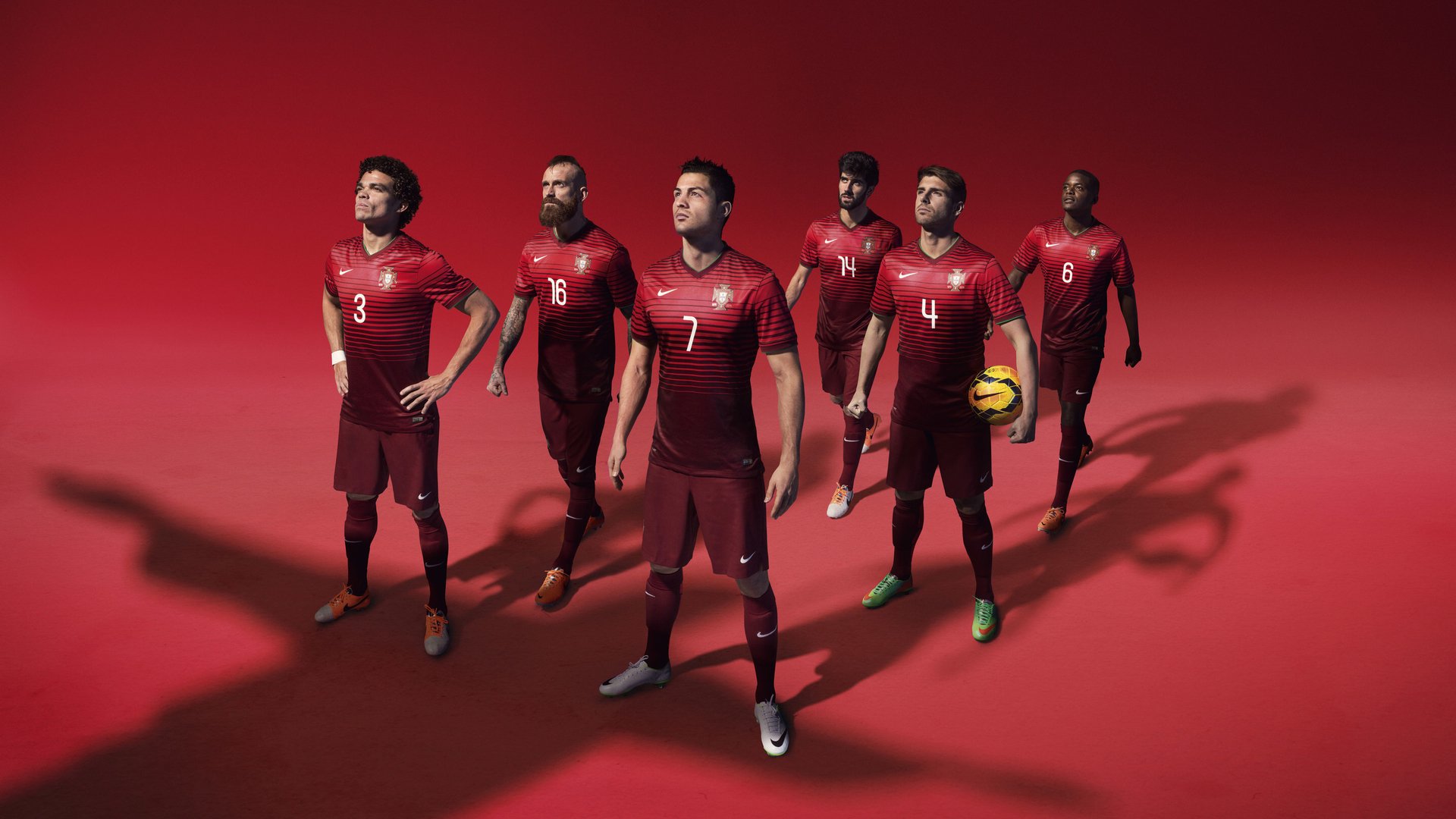 开yun官网-中国足球产业创造力不断激发，加入国际合作新步伐，中国足球事业发展